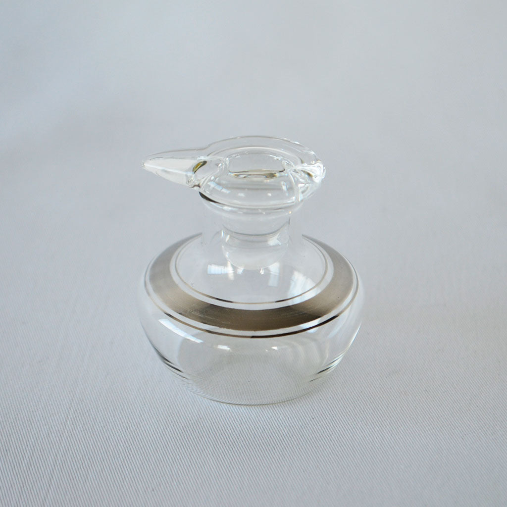 Mini Glass Soy Sauce Vessel