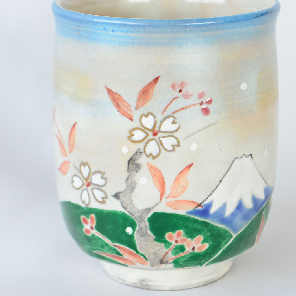 Kiyomizu ware Tea Cup Cherry Blossoms on Mt.Fuji
