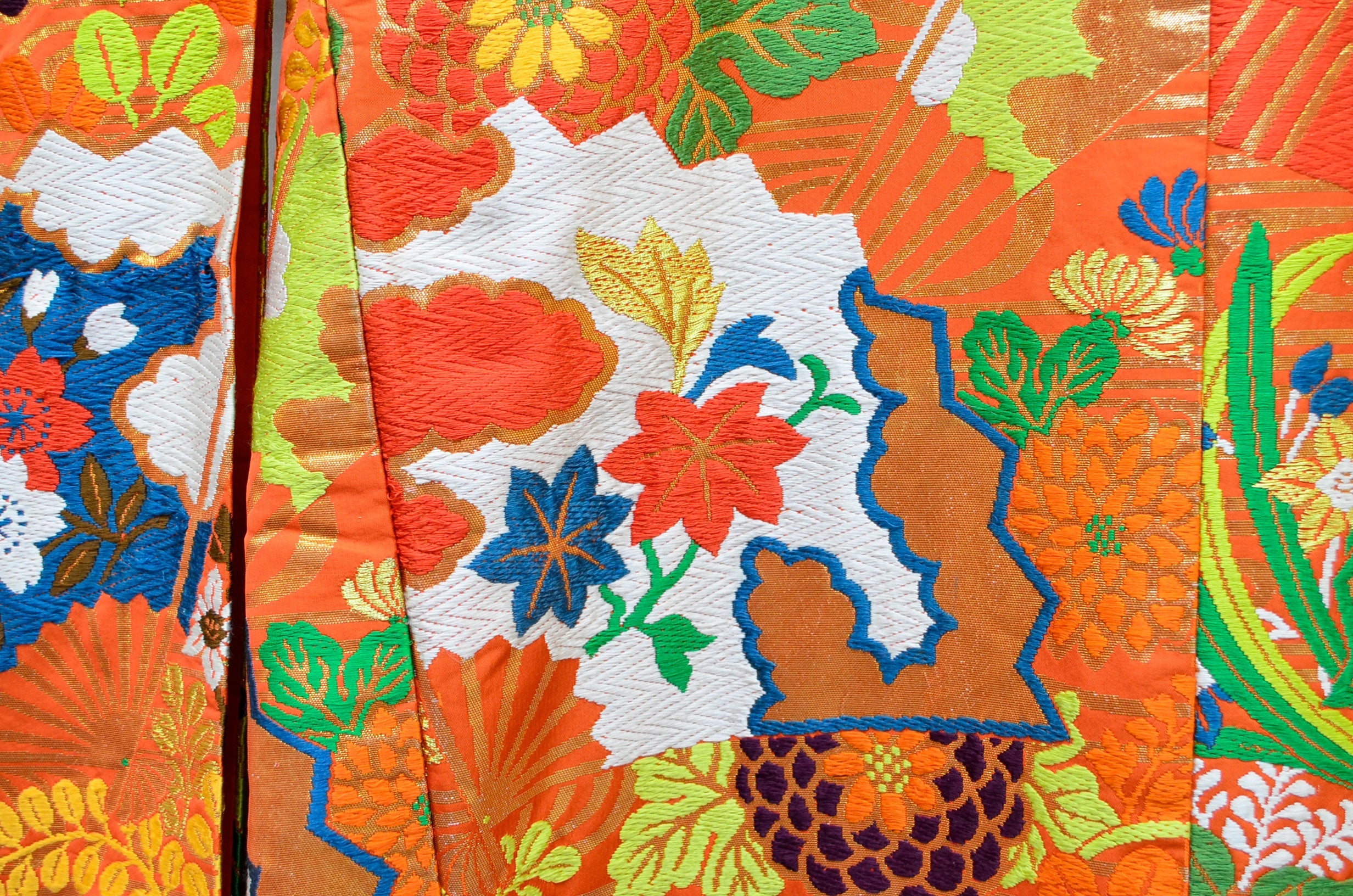 Uchikake Wedding Kimono 400 "Orange with Fans & Seasonal Flowers" (Vintage)