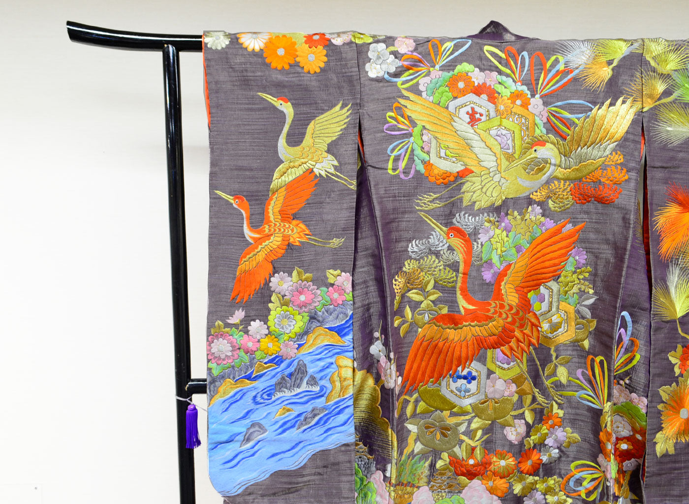 Uchikake Wedding Kimono 500 "Purple with Phoenix, Cranes & Mandarin Ducks" (Vintage)