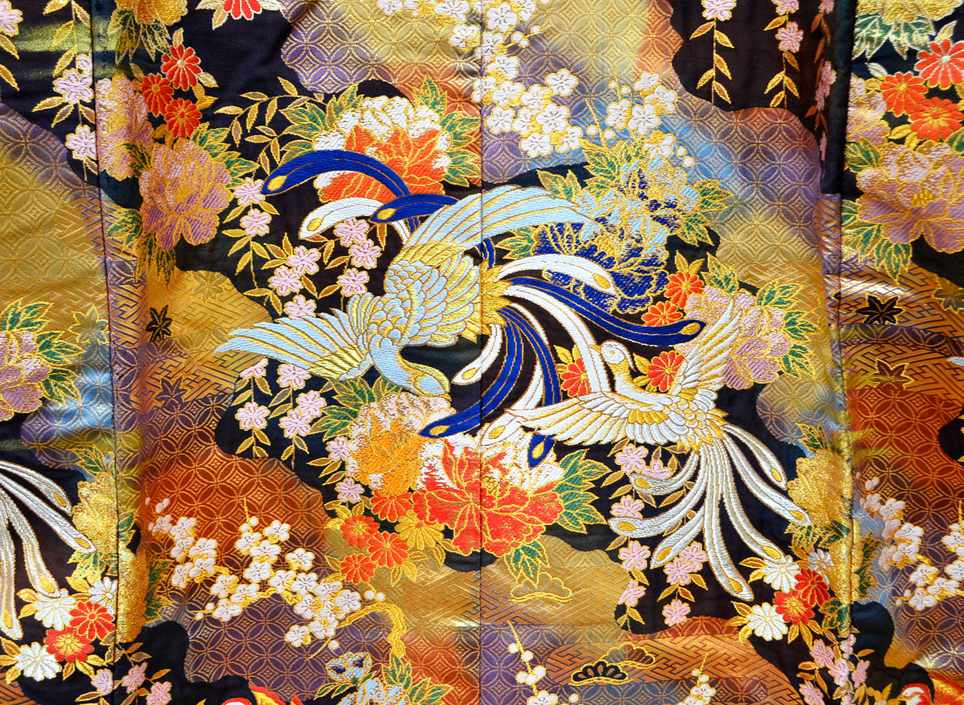 Uchikake Wedding Kimono 600 "Navy with Phoenix, Sakura & Gold Shippo Motifs" (Vintage)