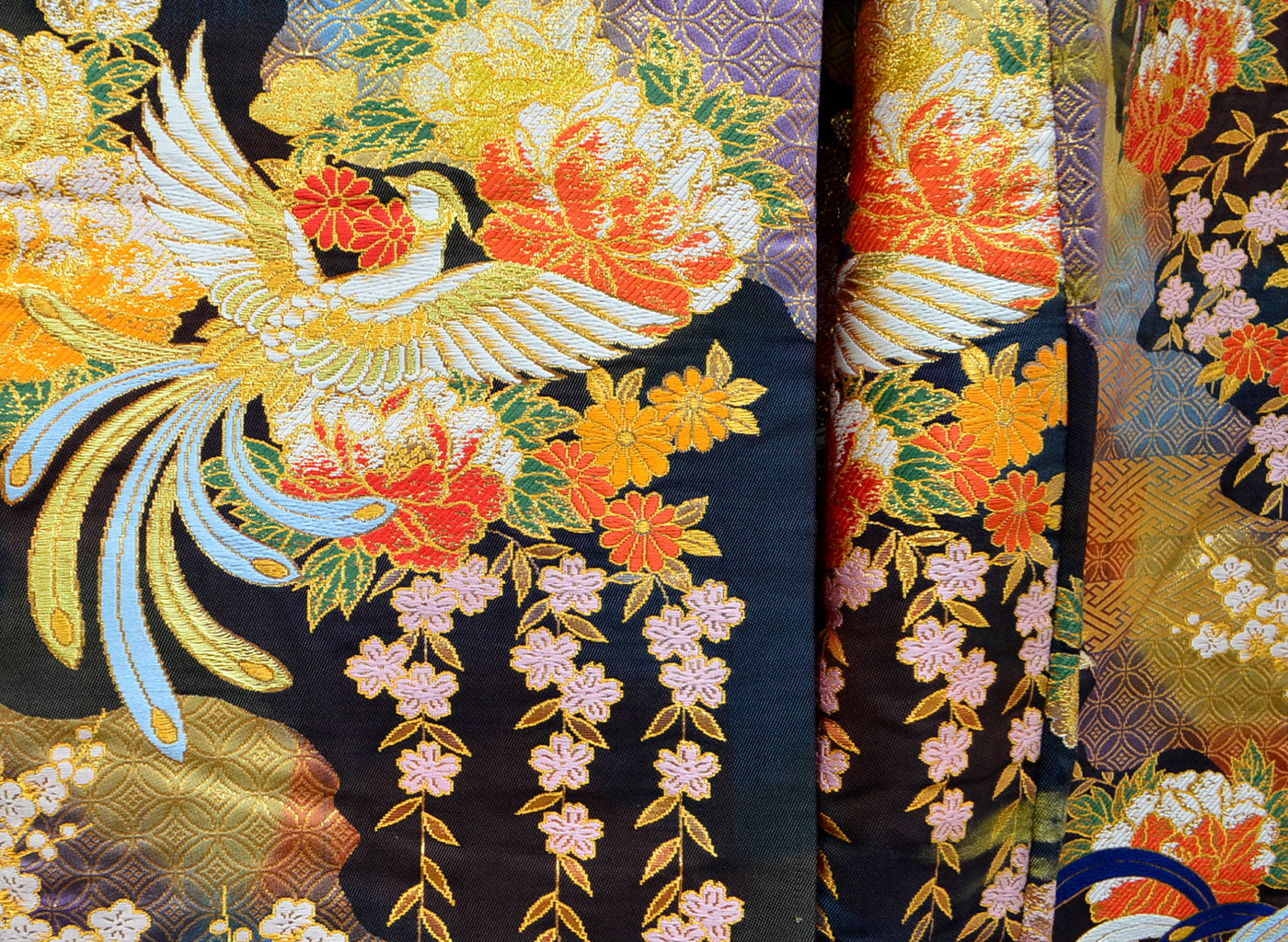 Uchikake Wedding Kimono 600 "Navy with Phoenix, Sakura & Gold Shippo Motifs" (Vintage)