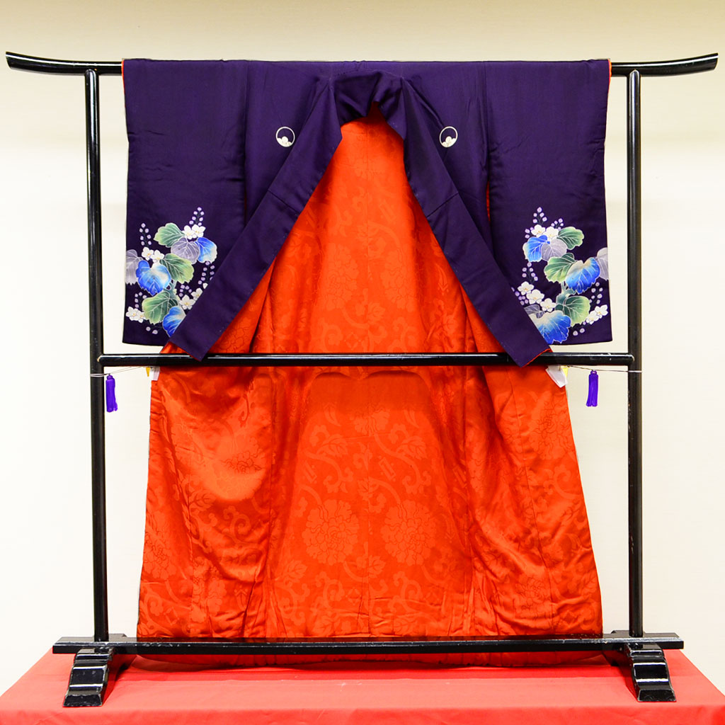 Uchikake Wedding Kimono 500 "Deep Purple with Phoenix & Paulownia" (Antique)