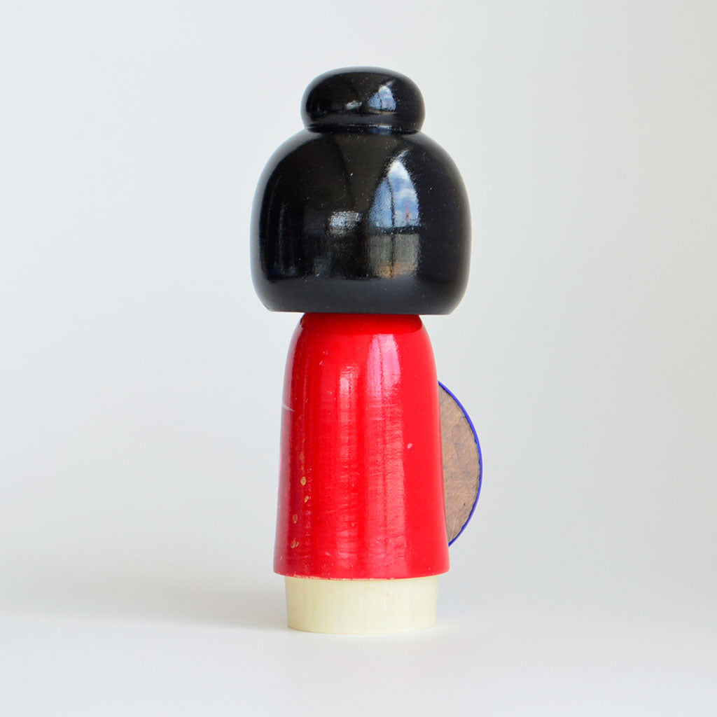 Kokeshi doll "Higasa (Parasol) Red "