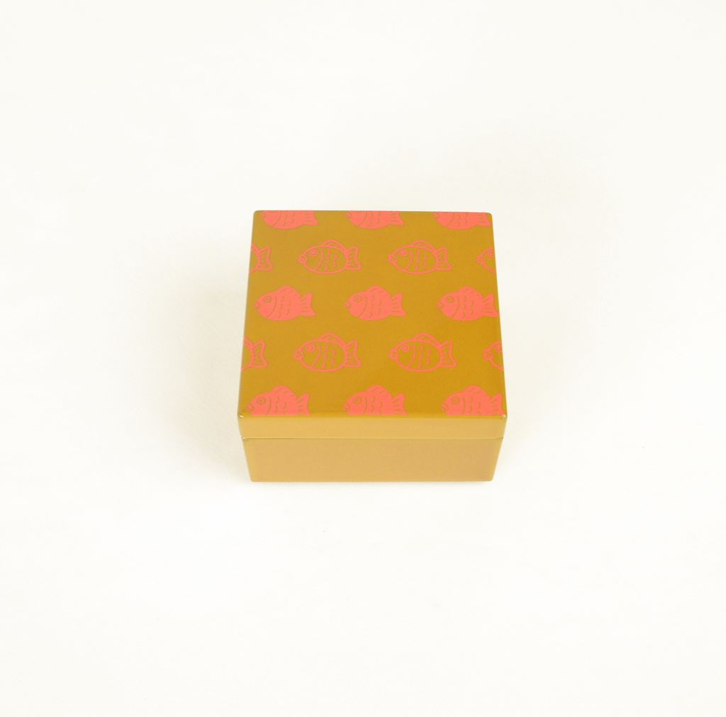 Lacquerware Small Box "Tai (Sea Bream)"