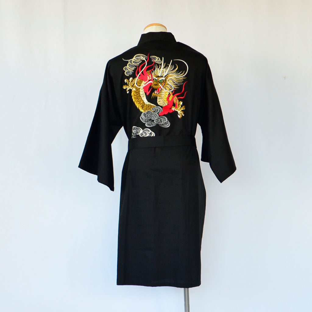 Japanese Kimono Men’s Cotton Knee-length "Clouds and Dragons" Embroidery
