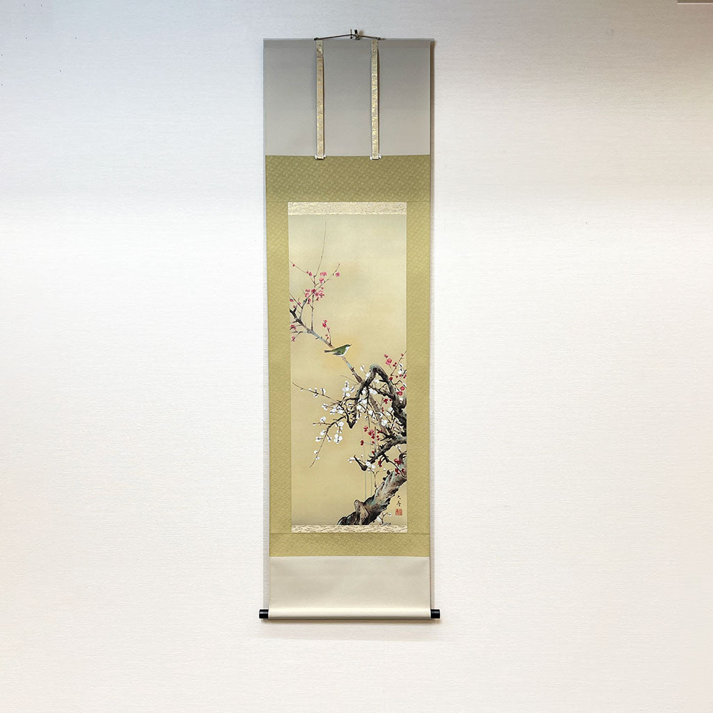 Japanese Scroll Kakejiku Daiju Ishida  Red and White Plum blossoms with a Nightingale