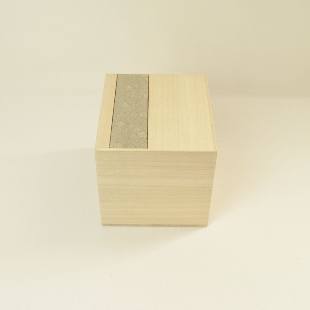 Kyo-Sashimono “Paulownia Bread Box”●