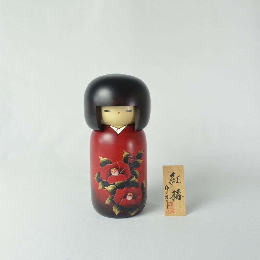 Kokeshi doll "Benitsubaki (Red Camellia)"