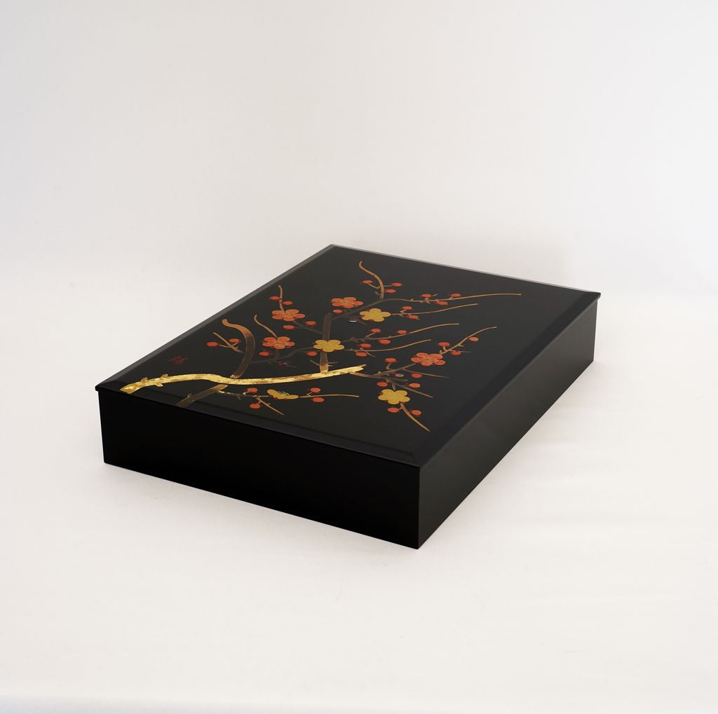 Lacquerware Box "Plum blossoms" Size 11.0 Ko-bai