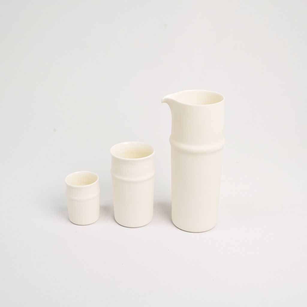 Hasami Ware Spouted Sake Vessel with Cups Set "Snow-white Bamboo"