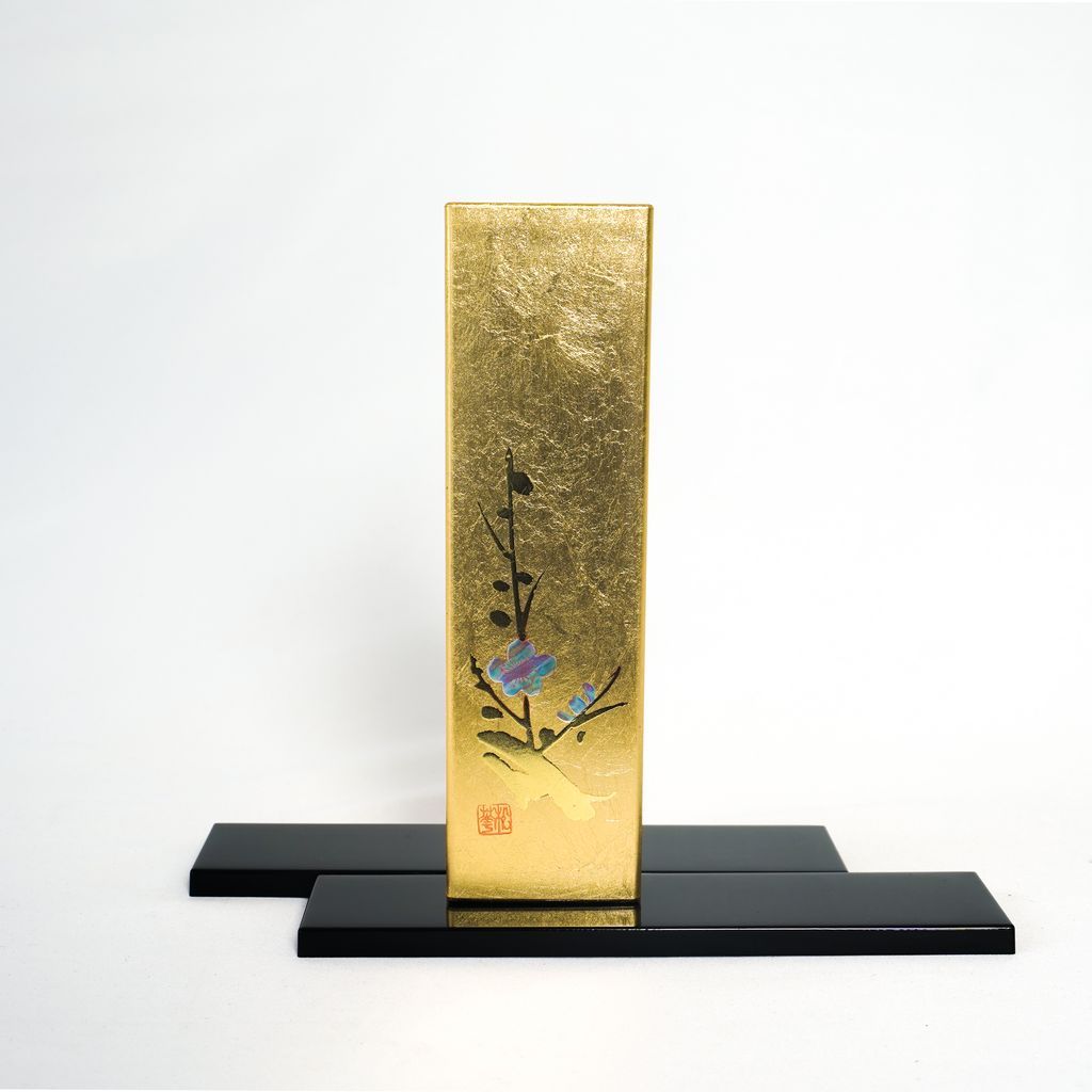 Kanazawa Gold Foil Vase "Plum blossoms"