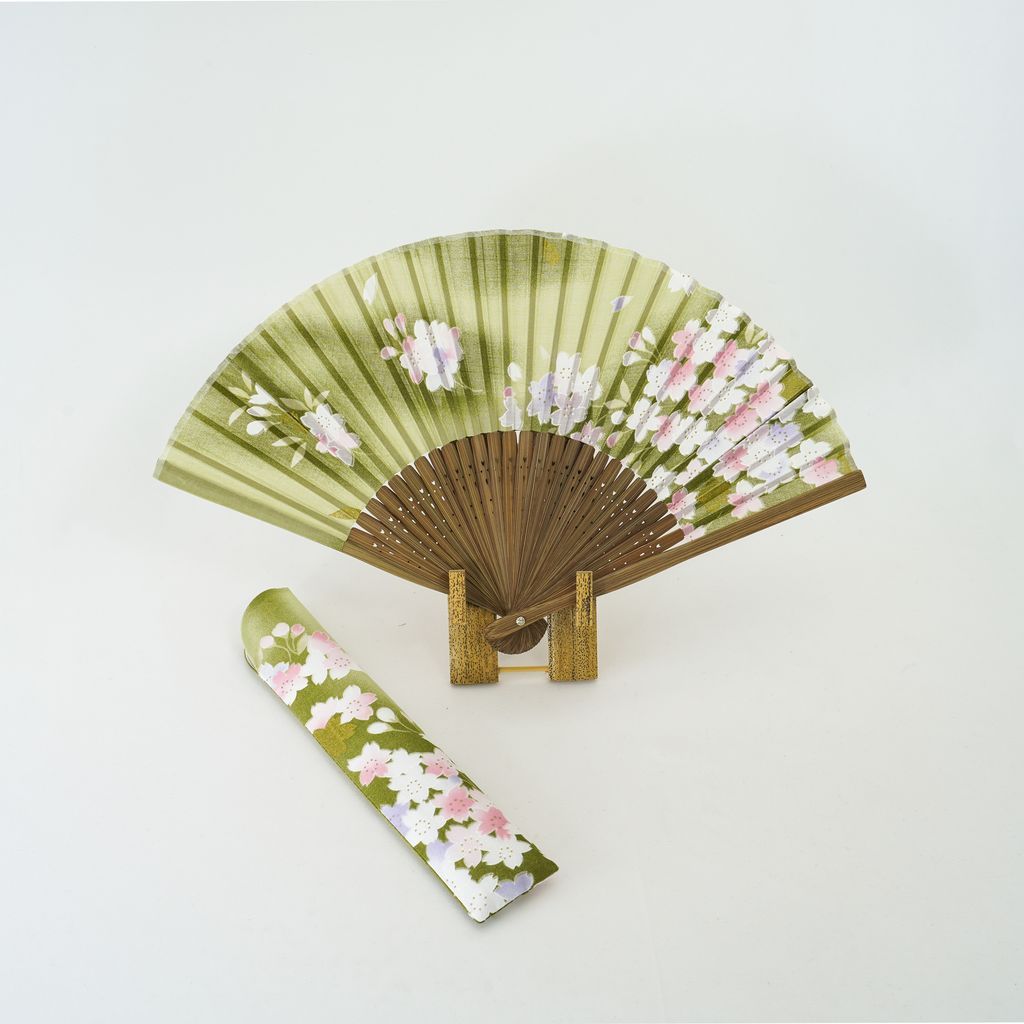 Folding fan and bag set "Sakura"