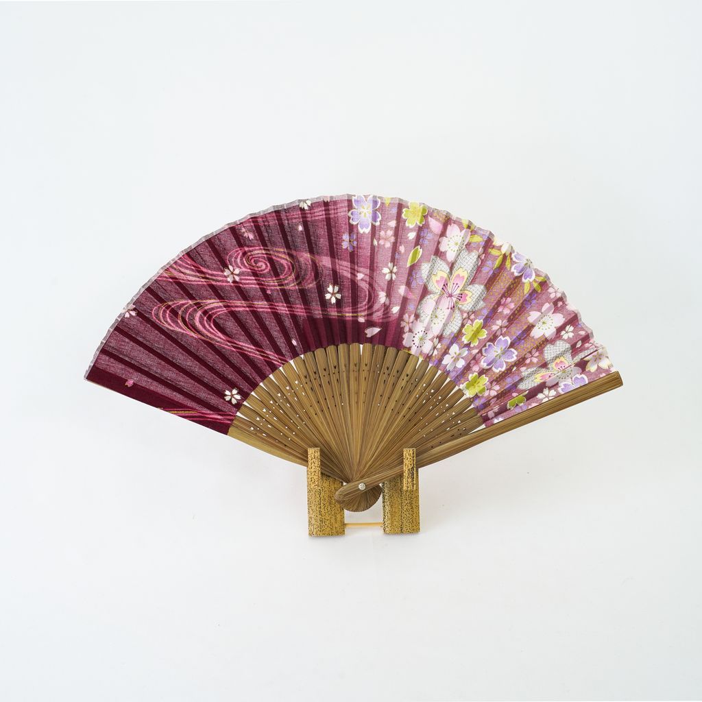 Folding fan and bag set "Dark Sakura"