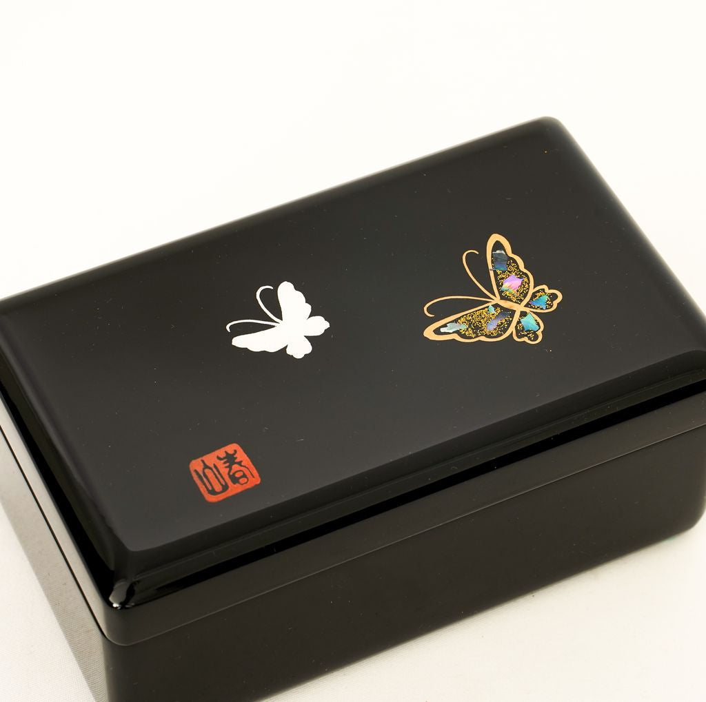 Lacquerware Box "Butterflies" Black S45B