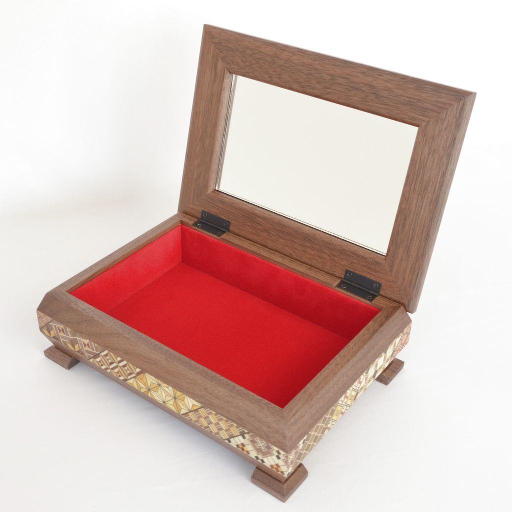 Yosegi 7 "Diamond shaped jewelry box"