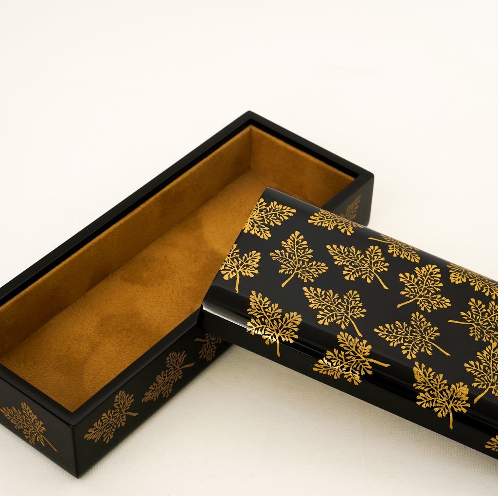 Lacquerware Box "Davallia" Size 7.0 Shinobu