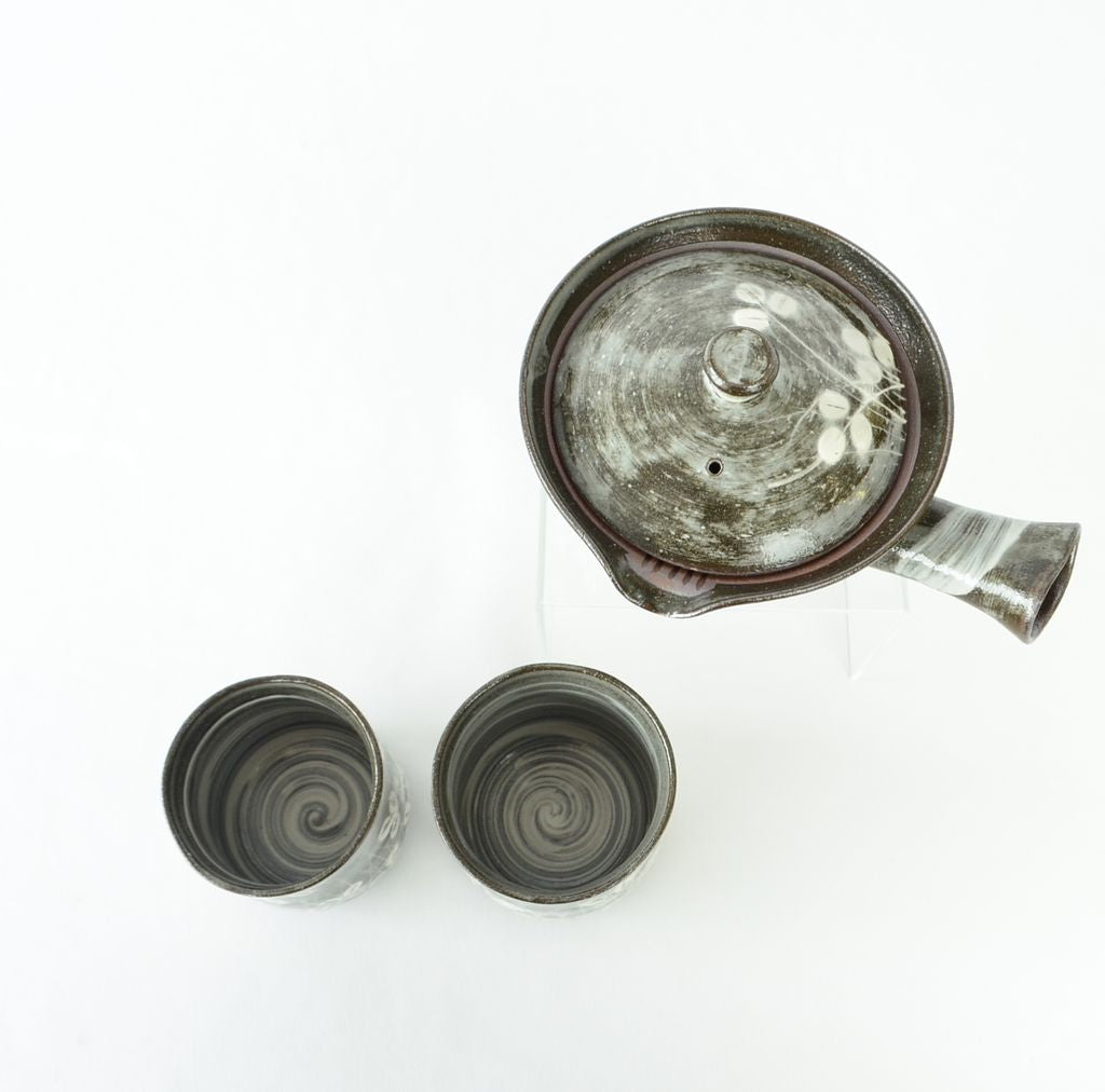 Kiyomizu ware Tea pot & Cup set "Hagi gasane"