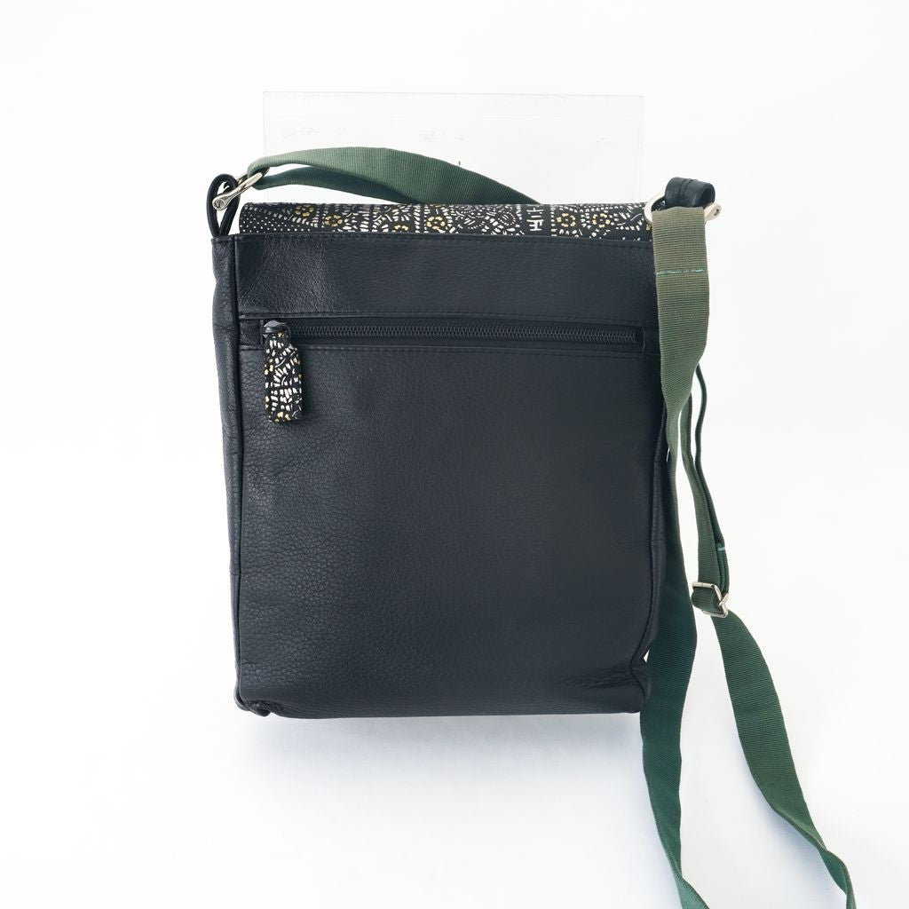 Deer Leather Shoulder Bag “Shouheigawa Gold & Silver in Black”