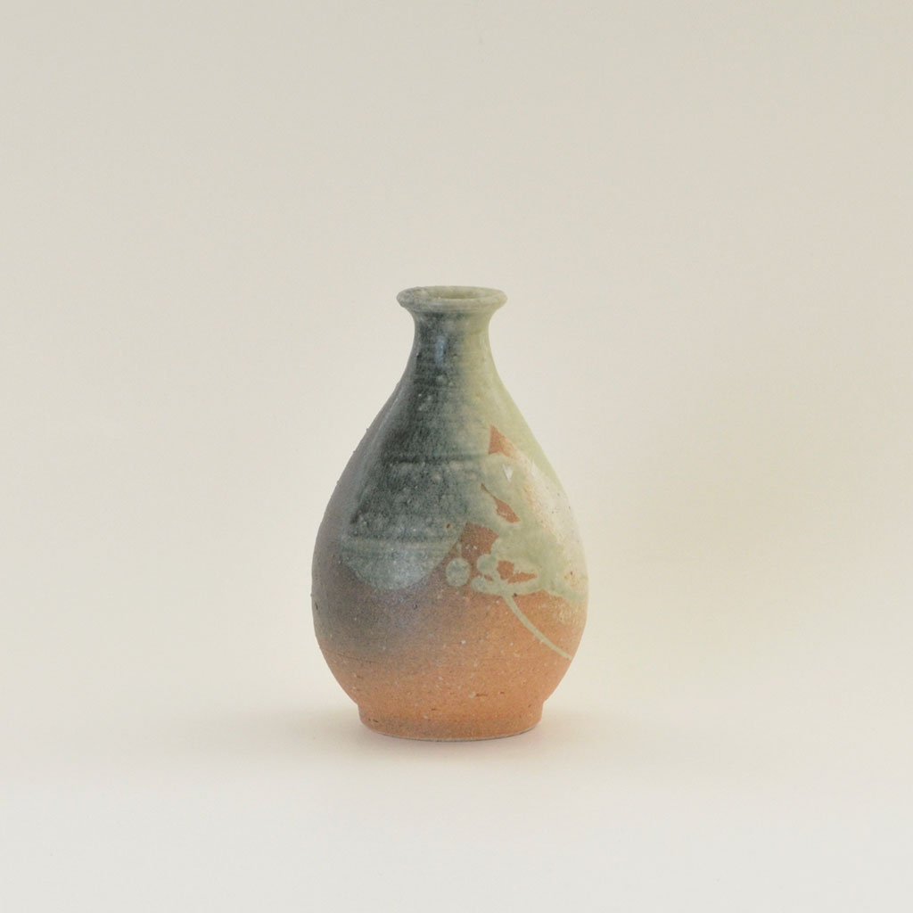 Shigaraki Ware Sake Decanter “Folk Craft”
