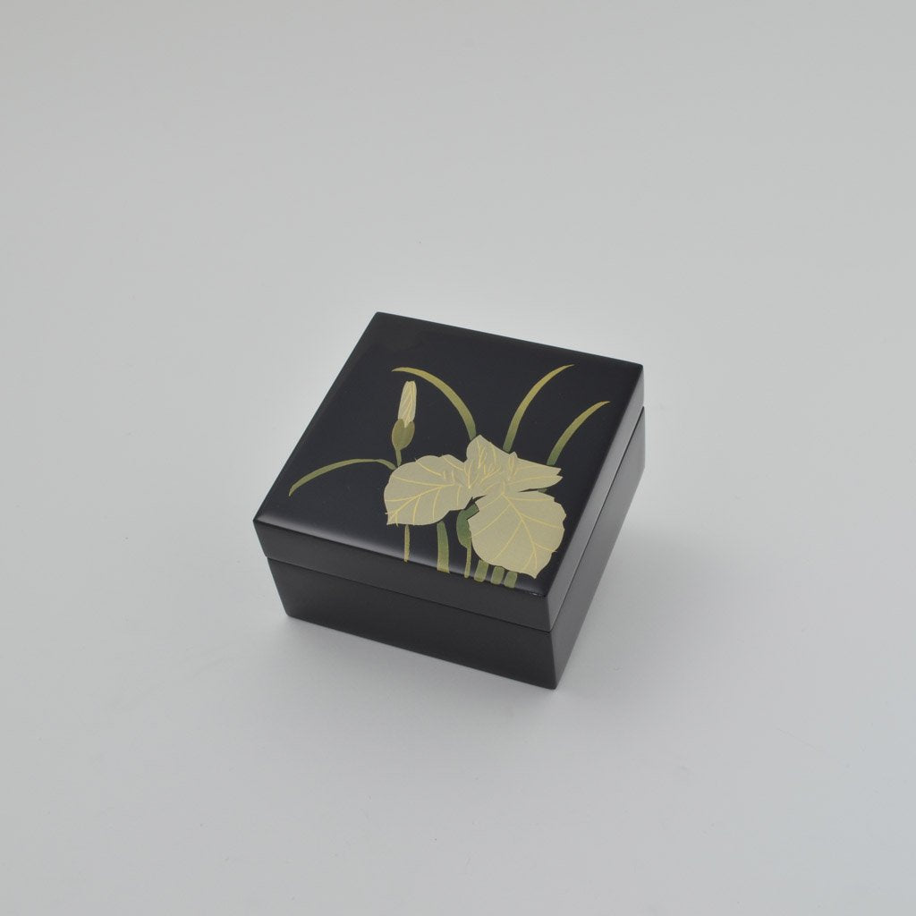 Lacquerware Box "Iris" 3.0