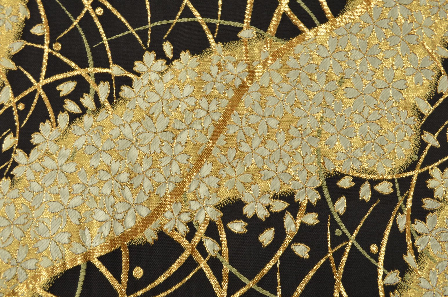 Gold brocade Table runner "Miyabi"(Width 30cm / Length 200, 150, 75 cm)
